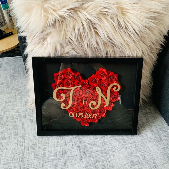 Roses heart shadow box - Picture 7 of 16